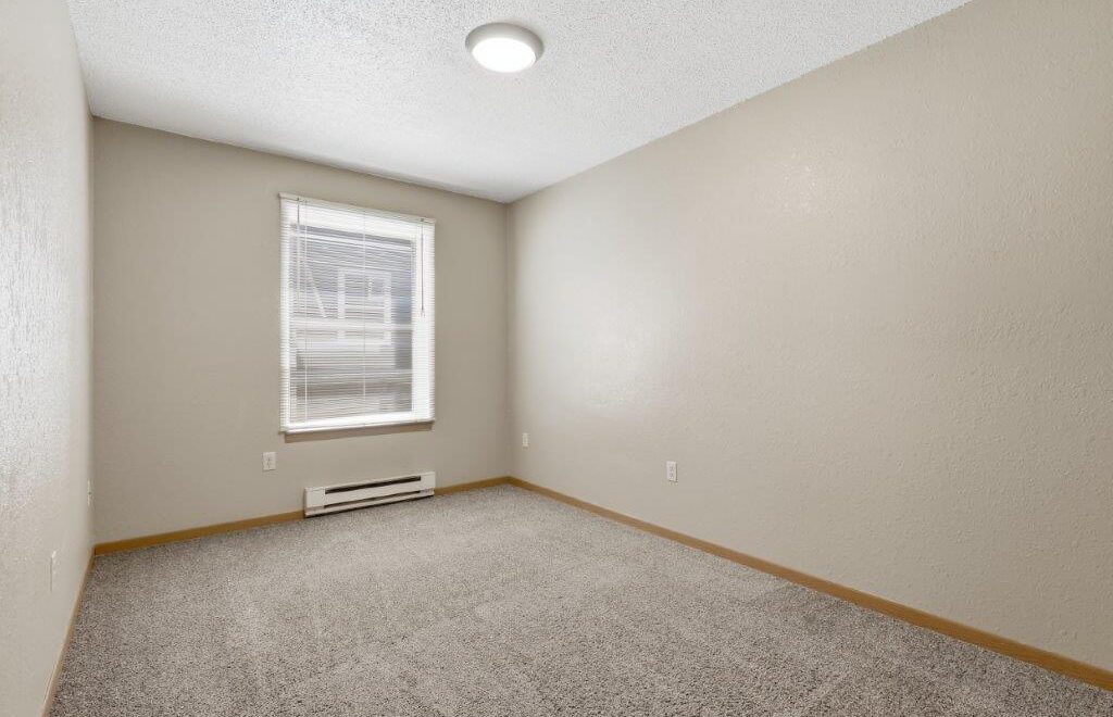Campus View Apartments in Brookings, SD - (4 Bed)-11