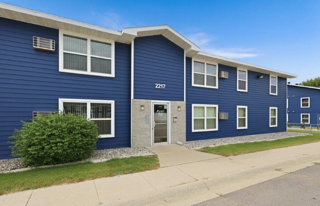 Campus View Apartments in Brookings, SD - Exterior 04 (2026)