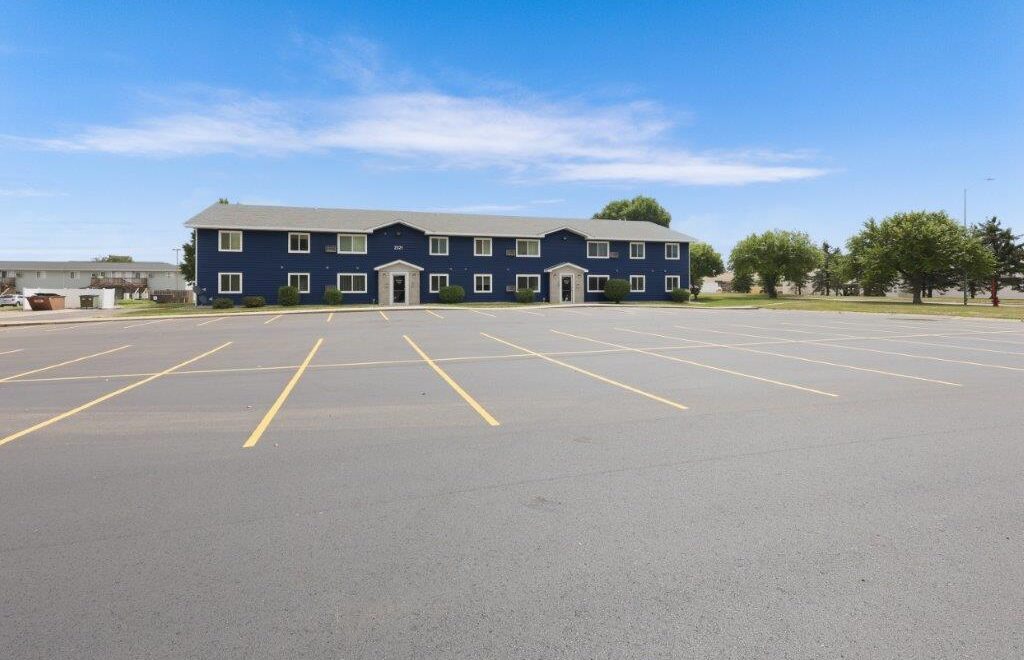 Campus View Apartments in Brookings, SD - Exterior 05 (2026)