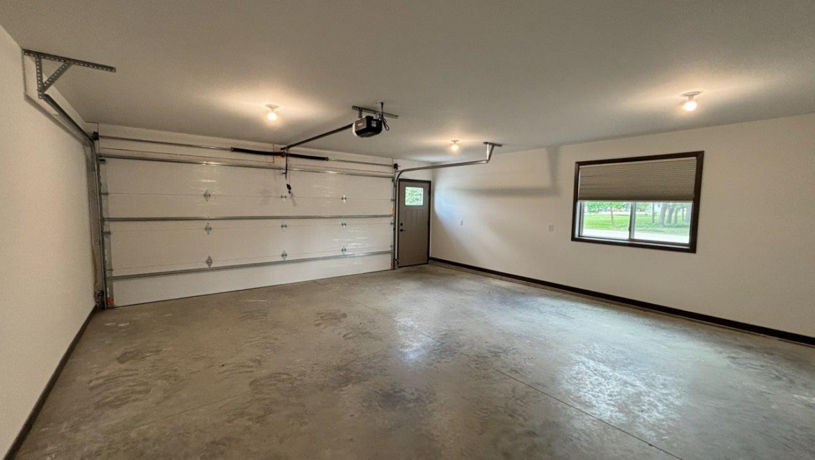 WestSide Apartments #1 Garage