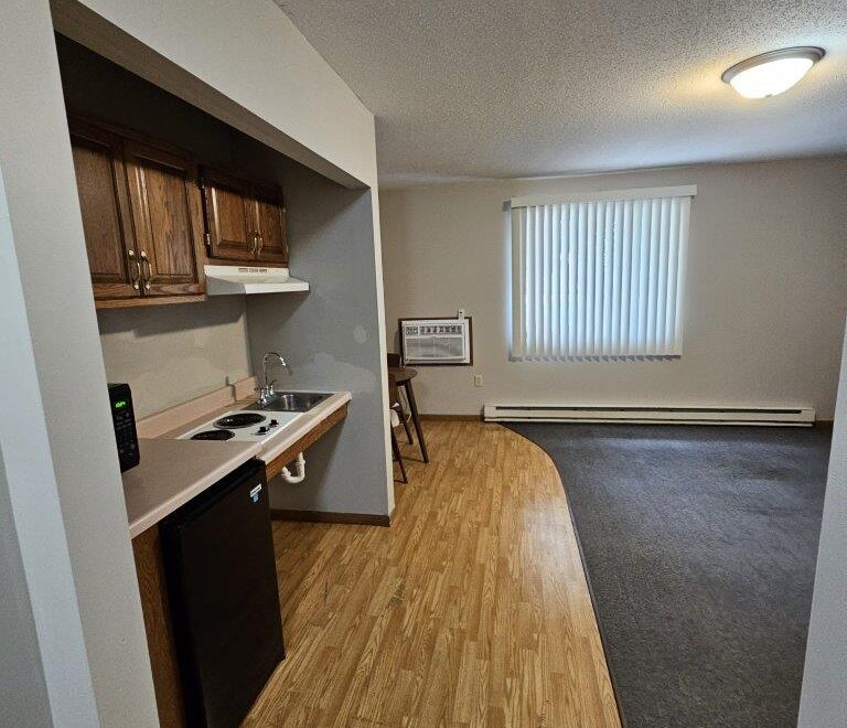 bridgeway II kitchen + dining pt 2