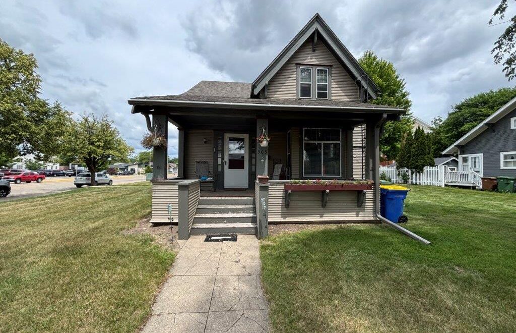 505 5th Street South in Brookings, SD - Featured Image