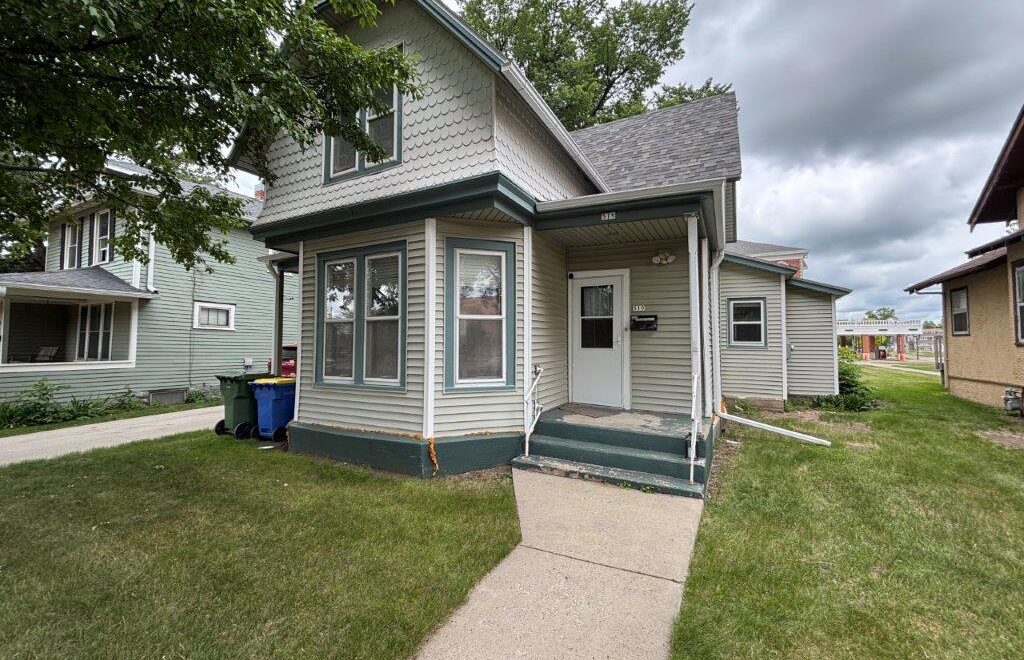 519 5th Street South in Brookings, SD - Featured Image