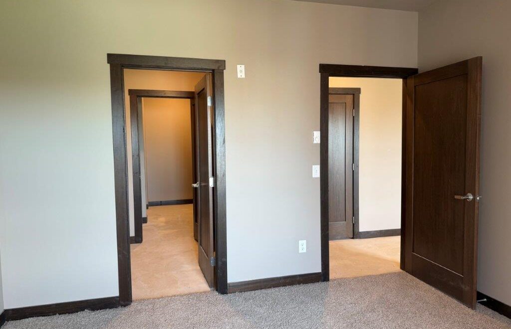 Flats on Kemp in Watertown, SD - Bedroom Doors Example