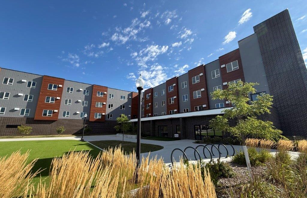 Flats on Kemp in Watertown, SD - Green Space View 1