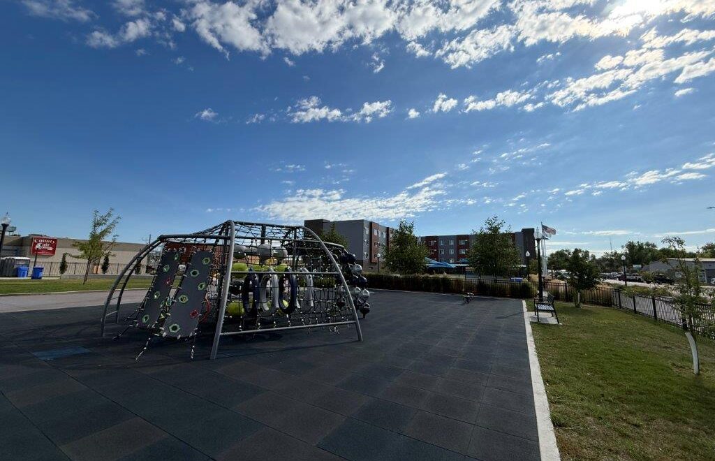 Flats on Kemp in Watertown, SD - Play Area