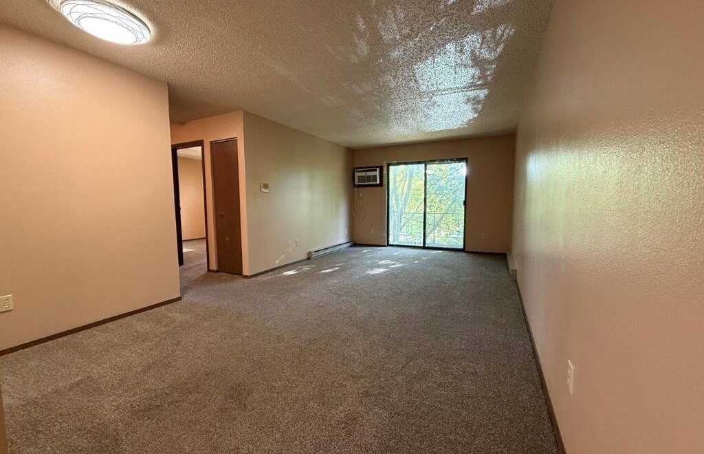 Cedar Apartments in Brookings, SD - Living Room